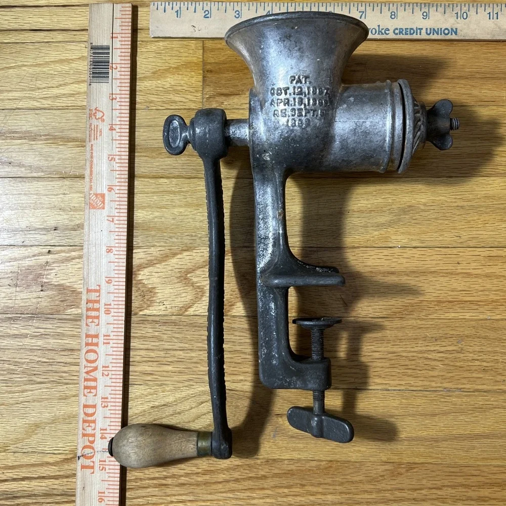 Vintage Universal Food & Meat Chopper Grindr No. 3 Made in USA‎